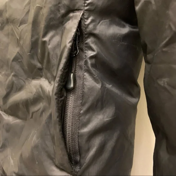 Canada Goose jacket - Picture 6 of 13